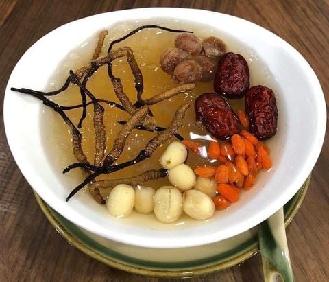 THỰC HƯ TÁC DỤNG CỦA YẾN CHƯNG ĐÔNG TRÙNG HẠ THẢO