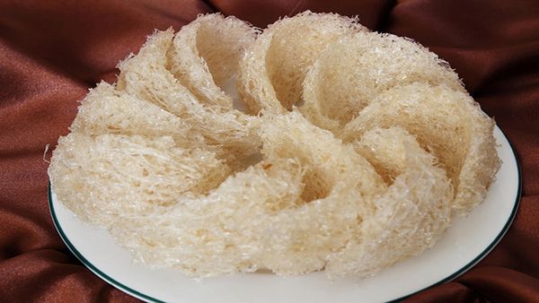 PHÂN BIỆT YẾN KHÔ VÀ YẾN TƯƠI TƯỞNG DỄ MÀ KHÓ 3