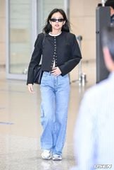 Giày cưng của Jennie dạo này hoá ra là đôi sneaker xinh nhất thế giới năm 2023!
