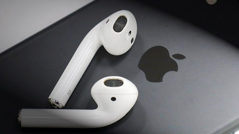 Đây là chiếc tai nghe AirPod độc nhất quả đất, bạn muốn làm mất cũng khó vì nó to như máy sấy tóc