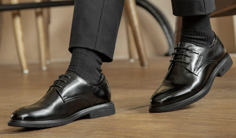 Các mẫu giày đi đám cưới nam đẹp và một số tiêu chí cần biết