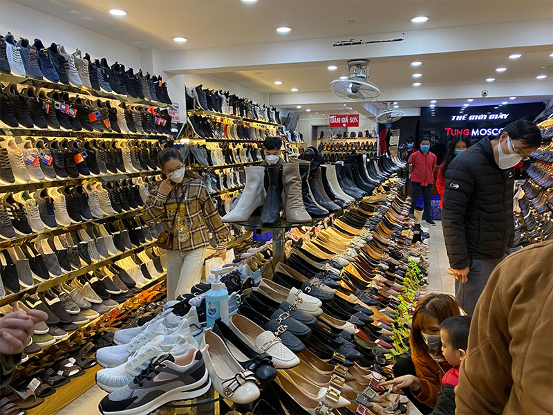 Top 10 thương hiệu giày dép Việt Nam uy tín hàng đầu