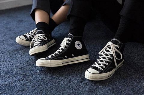 Bảng size giày Converse nam nữ quy đổi giúp bạn chọn giày chuẩn xác nhất