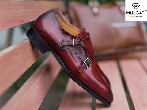 Các loại giày da nam đi mưa cơ bản và cách chọn giày đi mưa chi tiết