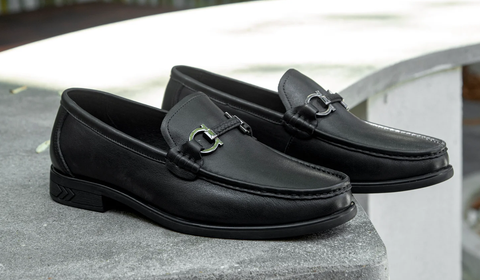 Bộ sưu tập giày lười nam đen được yêu thích nhất năm 2025