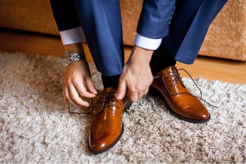 Giày màu nâu phối đồ nam như thế nào để luôn cuốn hút?