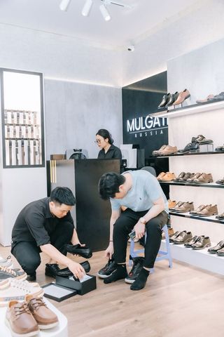 Kinh nghiệm chọn mua giày da nam chất lượng cho phái mạnh
