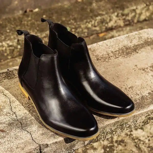 Đặc điểm nổi bật của boot nam da trơn