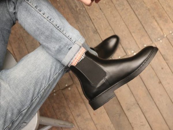 Giới Thiệu Chelsea Boot Nam Mũi Tròn