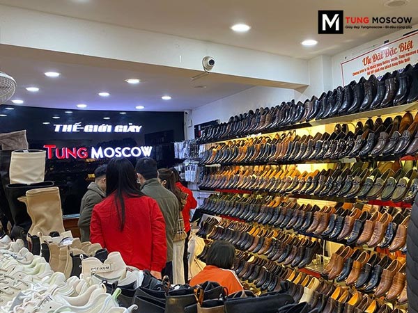 Cửa hàng giày của Tùng Moscow tại Hà Nội