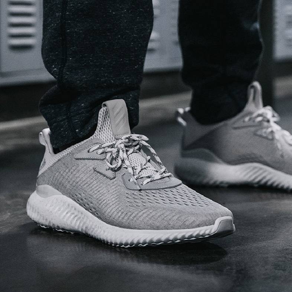 giày thể thao nam cho người trung niên