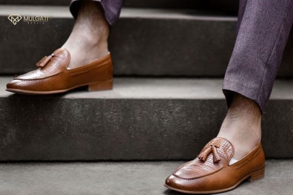 Cách chọn giày lười da trơn phù hợp