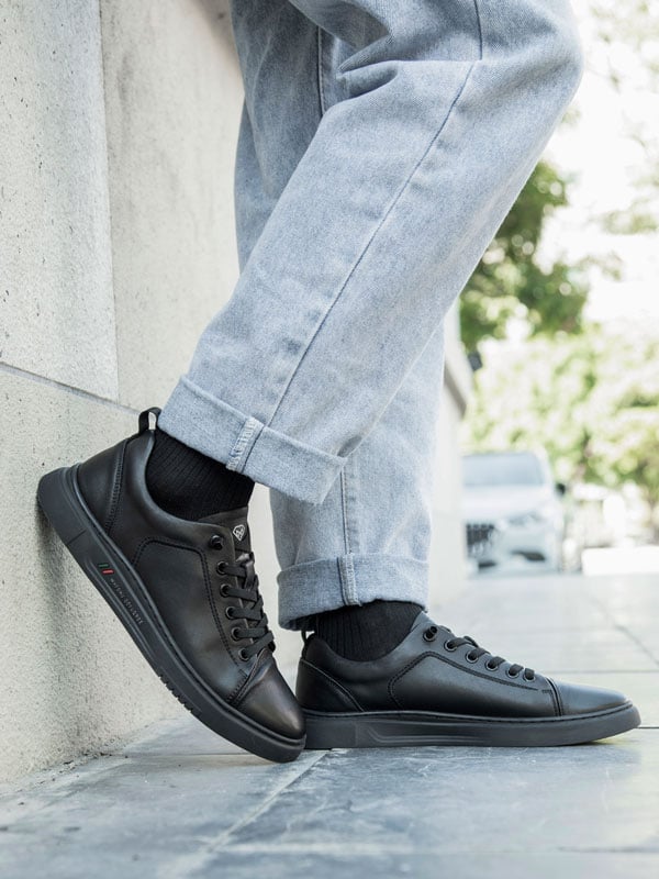 Mulgati Comfy Sneaker- 1599 có form giày vừa vặn tinh tế