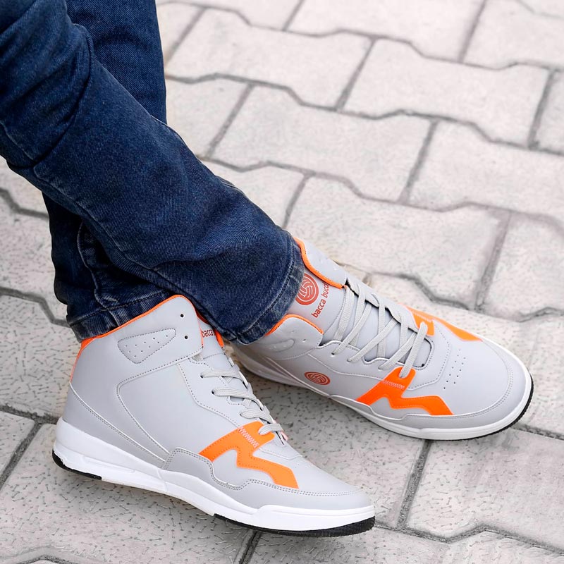 Giày thể thao cổ trung Mid Top che mắt cá chân và cổ chân