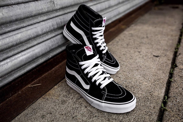 Giày Vans SK8 Hi rất được giới trẻ yêu thích
