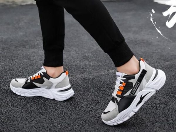 Giày thể thao (Sneakers)