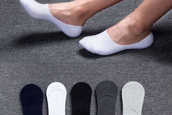 Các loại tất phù hợp đi cùng giày sục