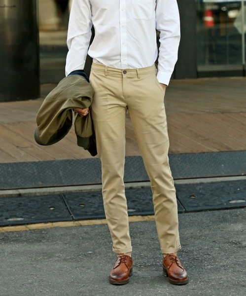 phối giày với quần kaki nam