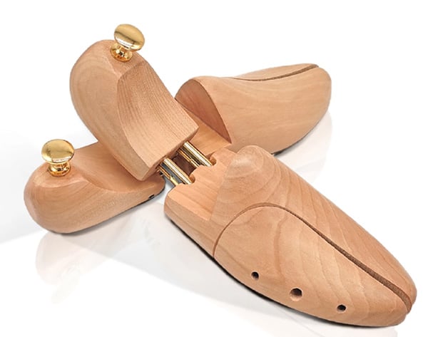 Shoes Trees giúp giữ dáng giày, form giày