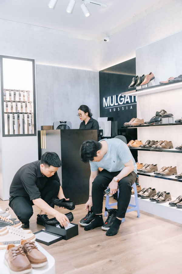 Thời điểm mua giày tốt nhất trong ngày là 10-17h