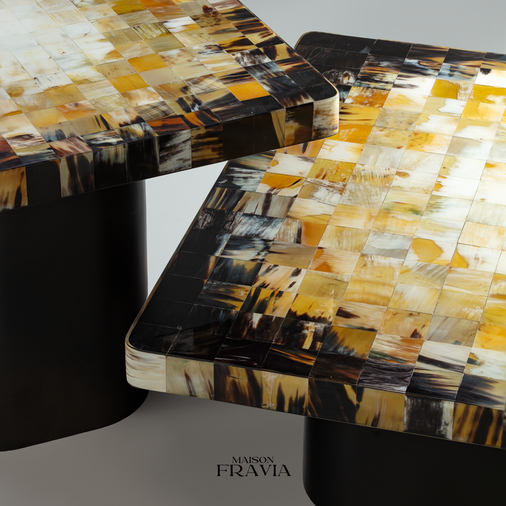 LUXURY FRAVIA