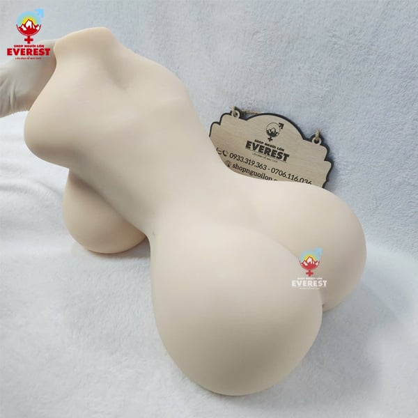 Búp bê tình dục bán thân tỏa nhiệt kèm bộ phụ kiện 8,5kg