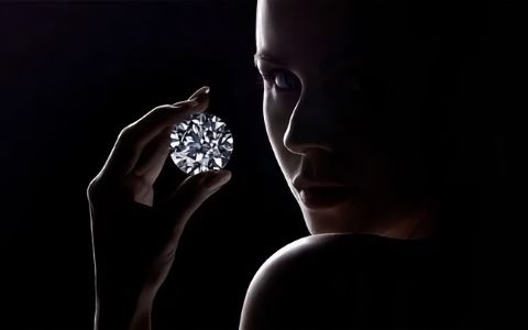 Làm thế nào để chắc chắn mua được kim cương thật?