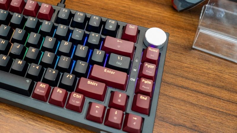 Keycap của E-Dra EK375 Alpha được làm từ chất liệu PBT Doubleshot – chất liệu cao cấp với ưu điểm vượt trội về độ bền