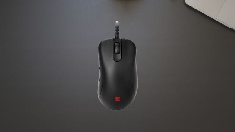 Chuột BenQ Zowie EC3-C Small có cáp paracord siêu đàn hồi, tối ưu hóa hiệu năng