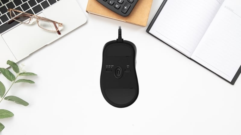 Chuột BenQ Zowie EC3-C Small được trang bị cảm biến quang học Pixart 3360