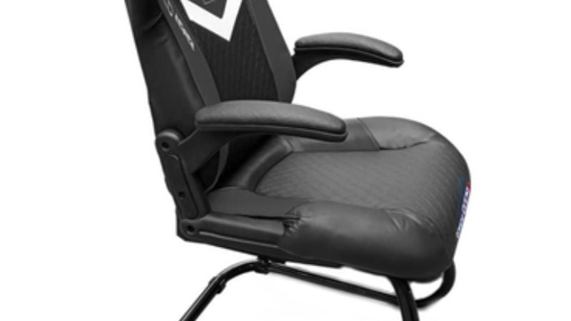 Speed 22 có tay vịn cố định làm từ nhựa nguyên khối phủ da PU