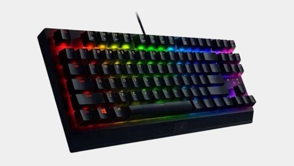 Sử dụng Green Switch, mang lại âm thanh clicky và phản hồi xúc giác, giúp bạn trải nghiệm gõ phím chính xác và thú vị.