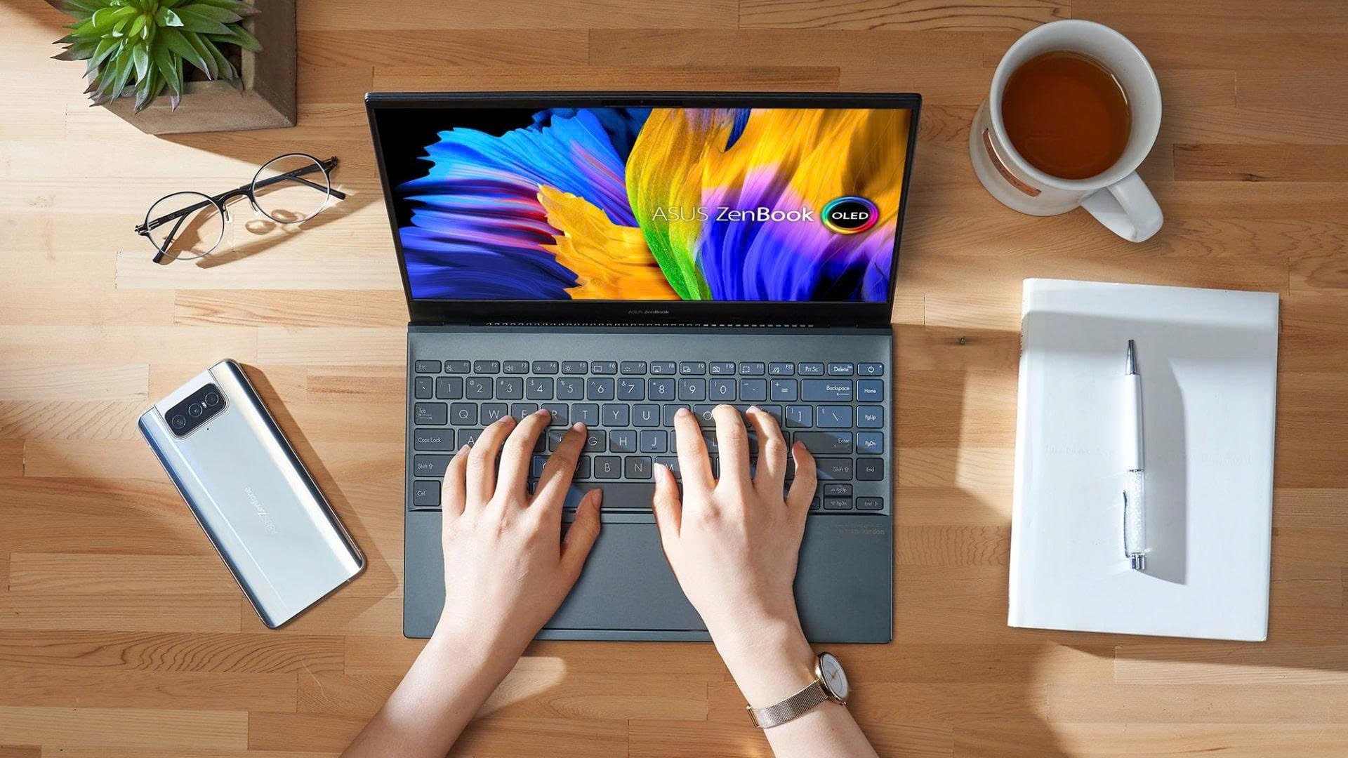 Chọn laptop có màn hình đẹp, kích thước phù hợp nhu cầu sử dụng