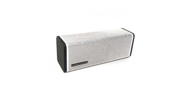 Loa Bluetooth Thonet & Vander FREI TWS TOPP màu trắng được trang bị viên pin dung lượng lớn