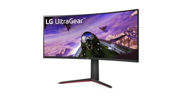 Màn hình gaming LG UltraGear 34GP63A-B.ATV sở hữu thiết kế cong 1800R