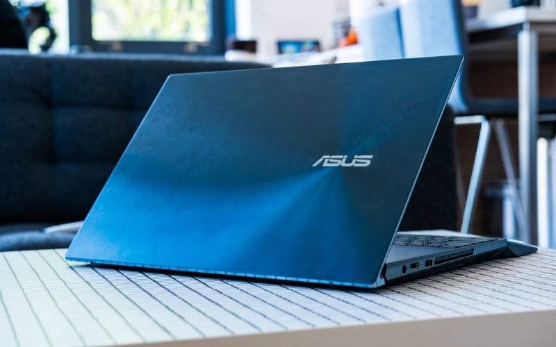 Laptop ASUS có trụ sở tại Đài Loan