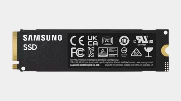 Samsung 990 Evo Plus 2TB kết hợp tốc độ vượt trội với độ tin cậy cao, sẵn sàng đồng hành cùng bạn trong mọi tác vụ từ cơ bản đến chuyên sâu.