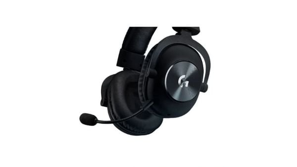 Tai nghe Gaming Logitech Pro X SE đi kèm với một card âm thanh USB ngoài