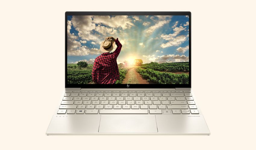 Laptop Fujitsu Core i7-1165G7 UH-X 13.3 inch 4ZR1C14470 là một ultrabook mỏng nhẹ