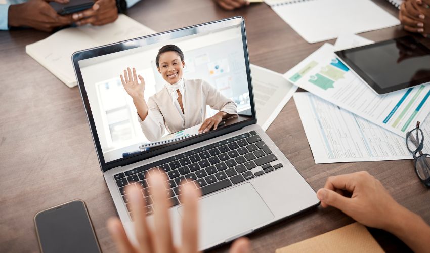 Một số thương hiệu nổi tiếng bao gồm: Dell, Acer, Macbook, Fujitsu, Asus, Lenovo, HP