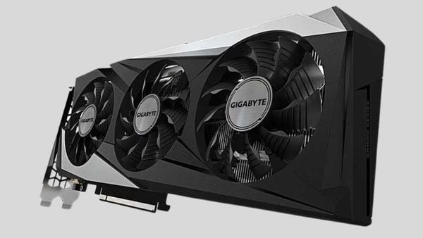 Hệ thống tản nhiệt WINDFORCE 3X giúp card hoạt động ổn định, giữ mát trong suốt những trận chiến khốc liệt