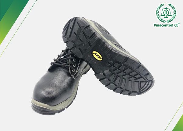 Viện đào tạo Vinacontrol hỗ trợ cấp chứng nhận hợp quy giày bảo hộ lao động