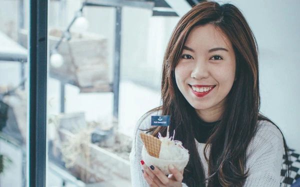 [Kenh14.vn] Hà Linh - cô gái trẻ đam mê kinh doanh vừa lọt top 30 nhân vật trẻ nổi bật nhất Việt Nam
