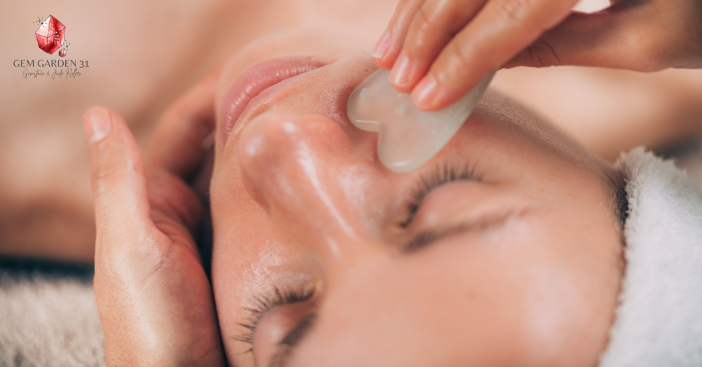 Massage và guasha massage với đá thạch anh tự nhiên - Bí quyết làm đẹp từ lòng đất 5 Hướng dẫn sử dụng thanh lăn massage và guasha massage thạch anh tự nhiên.