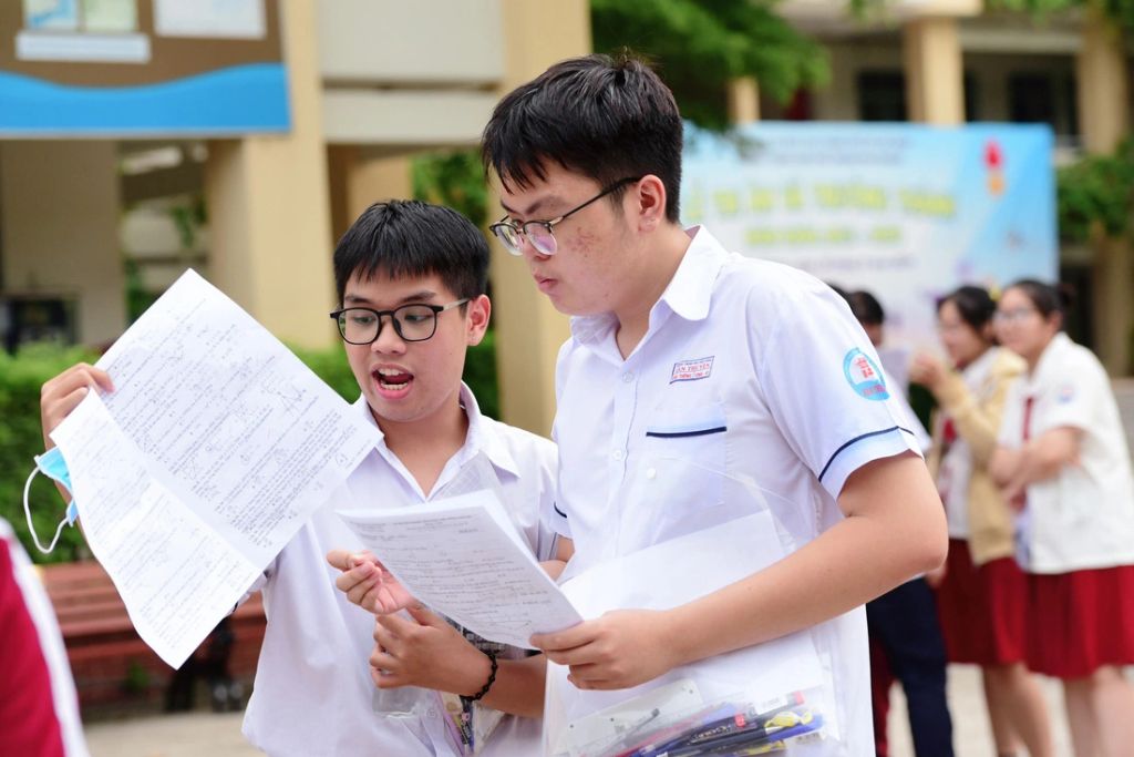 Phổ điểm thi tốt nghiệp THPT 2024: 183.000 bài thi toán dưới trung bình