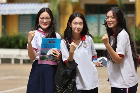 Cách tra cứu chính thức điểm thi tốt nghiệp THPT 2025