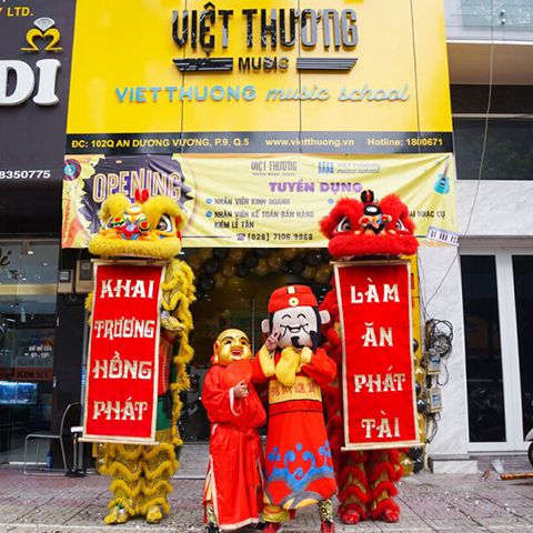 Showroom Việt Thương Music 102Q An Dương Vương