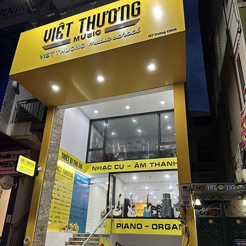 Showroom Việt Thương Music Thanh Xuân