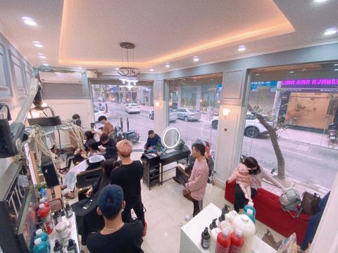 Salon Leo'Le