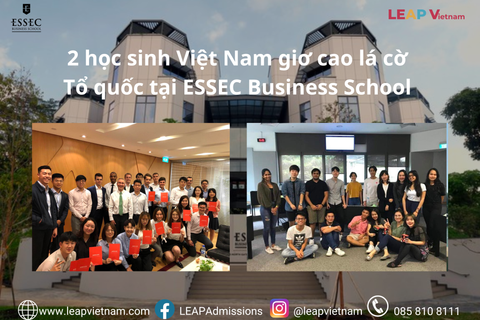 2 học sinh Việt Nam giơ cao lá cờ Tổ quốc tại ESSEC Business School Singapore